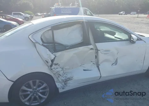 2019 Mazda 3 z USA, uszkodzony, nr VIN 3MZBPABL9KM113525